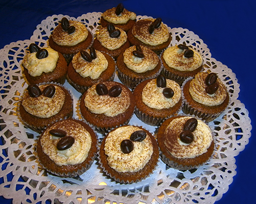 Cappuccino-Muffin mit Vanillecreme